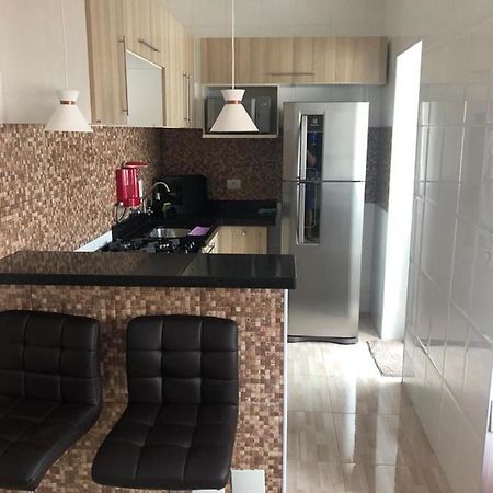 Apartamento Proximo A Praia Da Enseada Guarujá Esterno foto